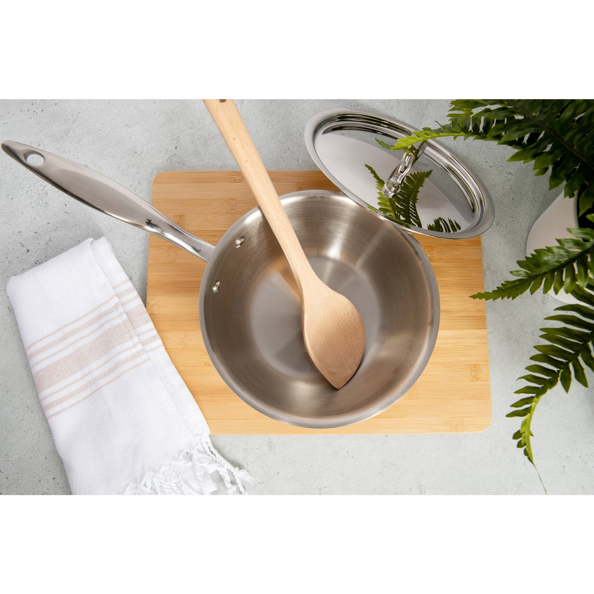 Titanium Series 2 Quart Saucier with Lid