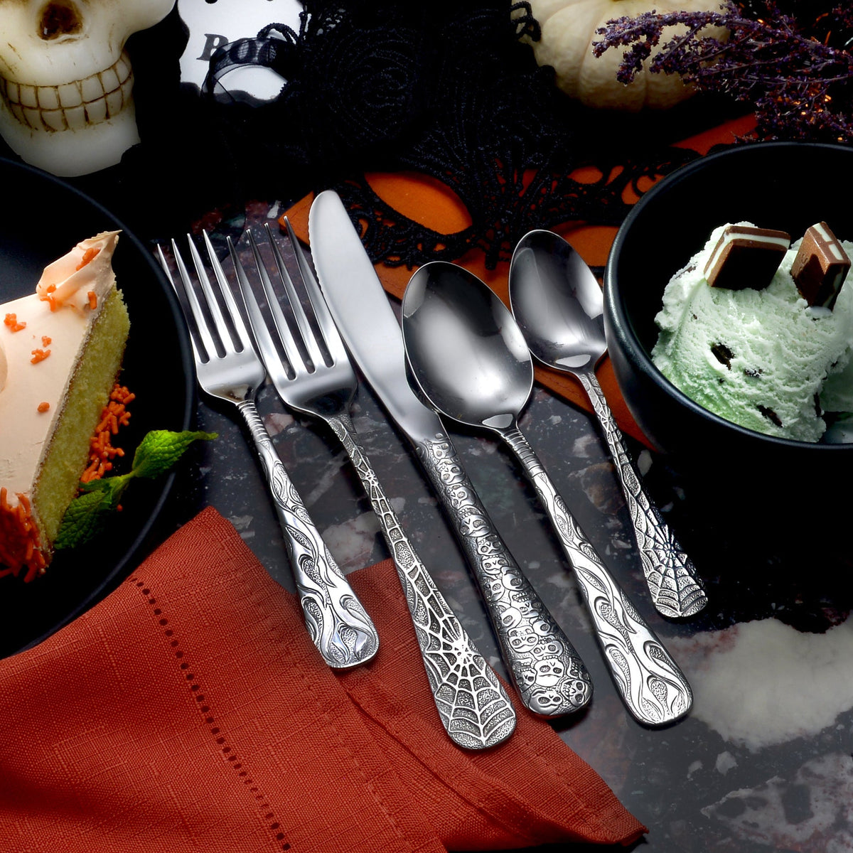 Wicked & Wild - Halloween Flatware 68 Piece Set