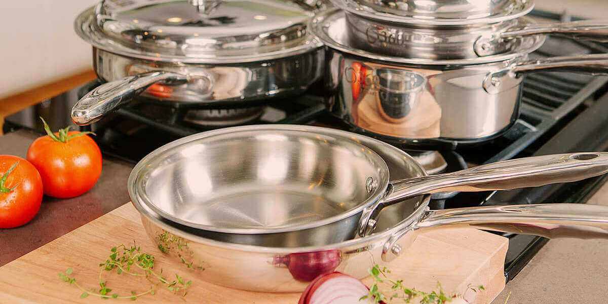 360 cookware glam image of pots and pans on stove